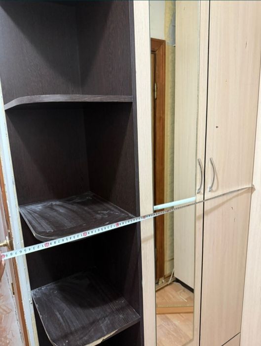 Шкаф под потолок