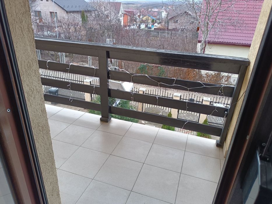 Închiriez etaj casa , duplex
