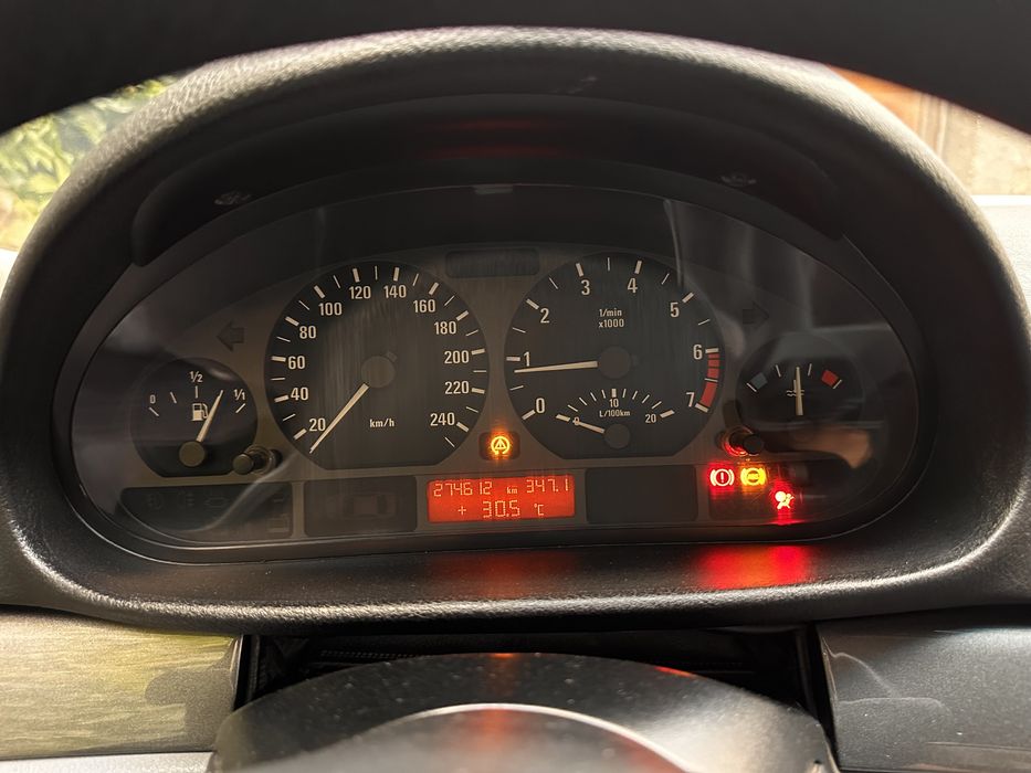 BMW e46 sotiladi yashil stiker olingan