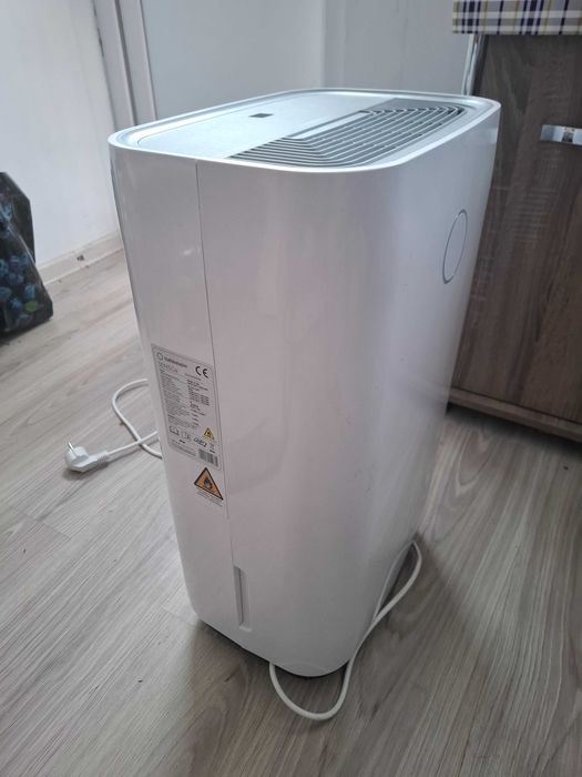 Dezumificator de aer