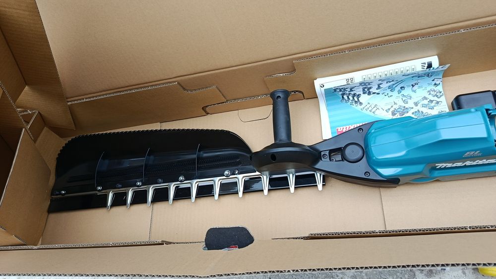 Foarfeca gard Makita duh604sz NOU