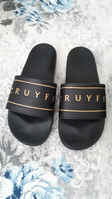 Дамски 40н мъжки 43н