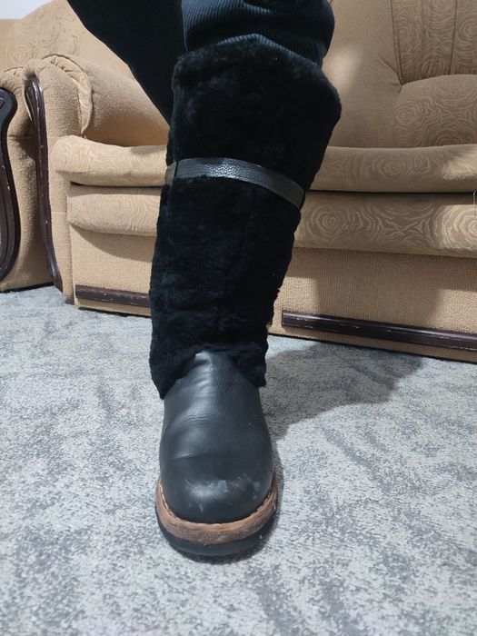 Продам мужские унты