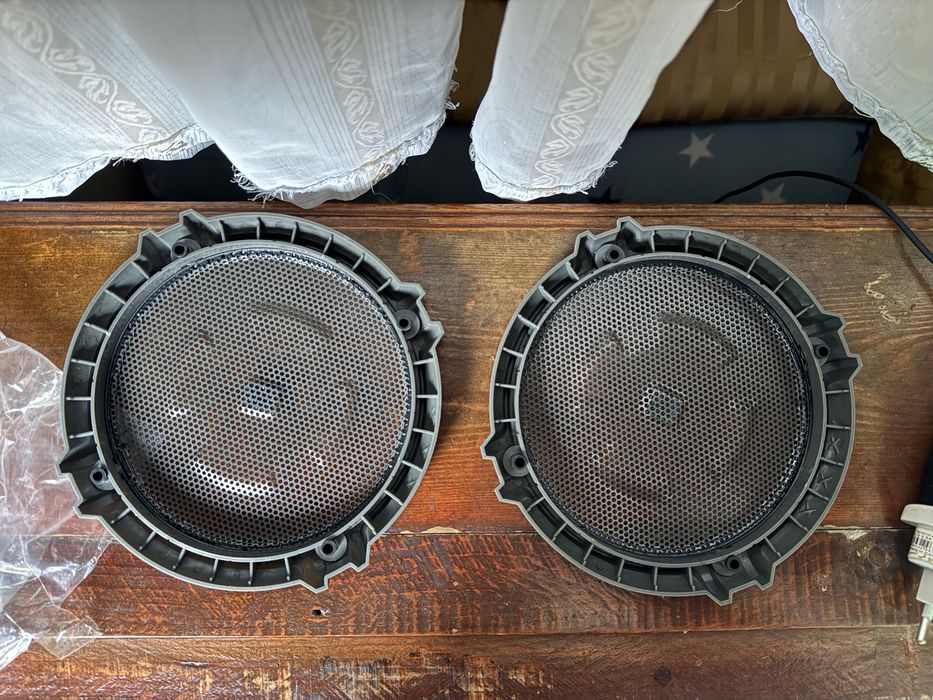 Грил сетка для колонок динамиков 16 см