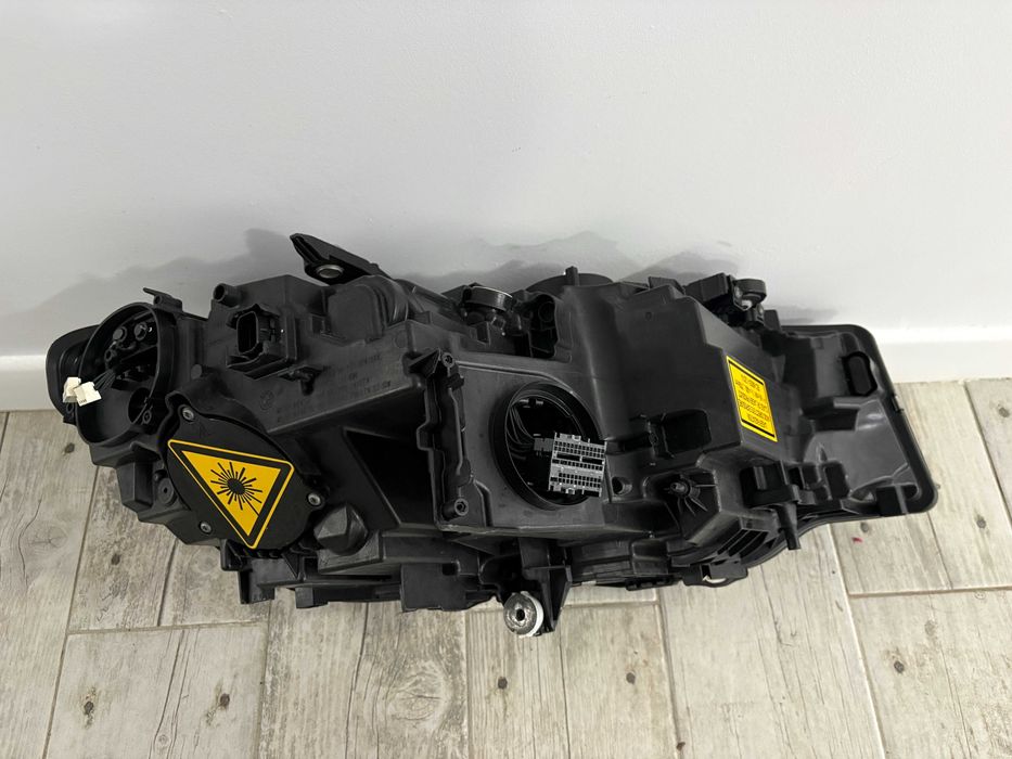 Far stanga SHADOW LASER Bmw seria 3 G20 / G21 original cod 9500915-01