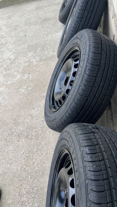 Шины 195/65/15 Roadstone