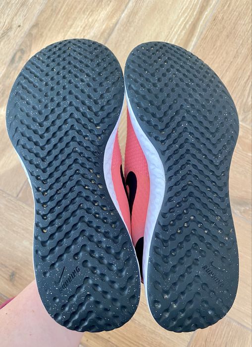 Nike Revolution 5 m36