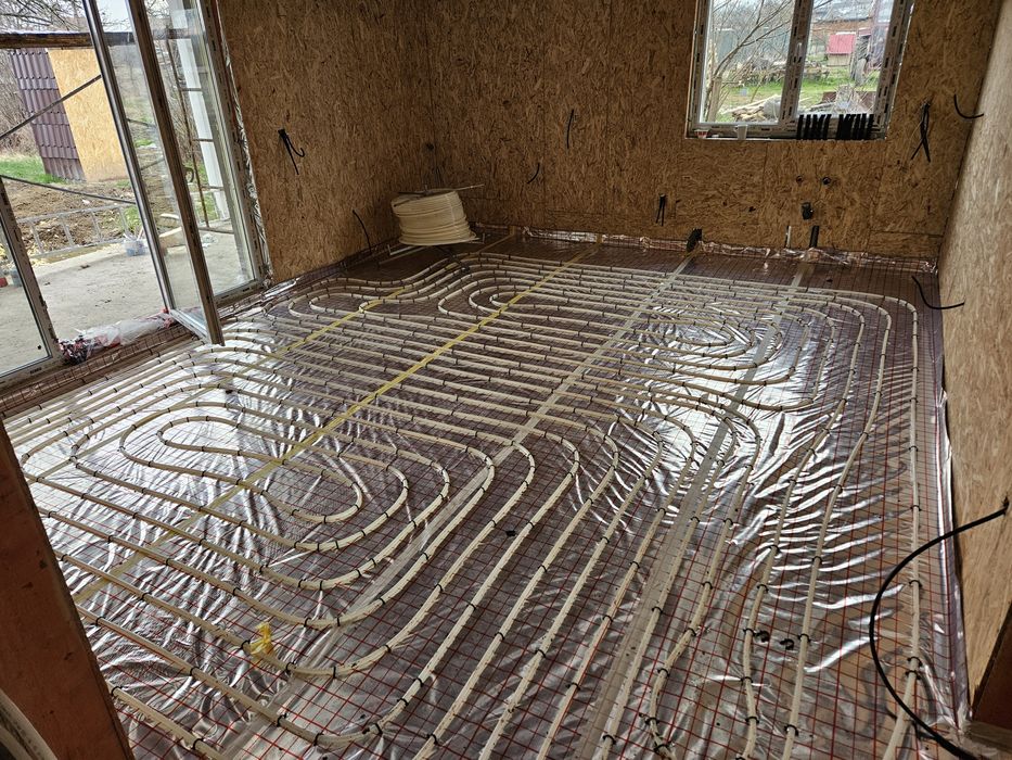 Constructor case de lemn