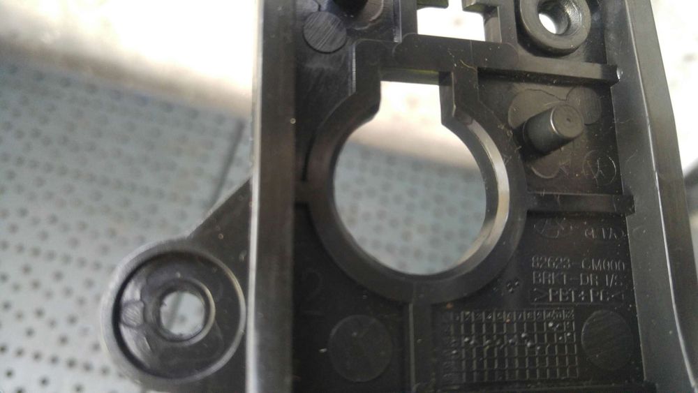 Maner interior dreapta spate hyundai santa fe 2 cm 82623cm000