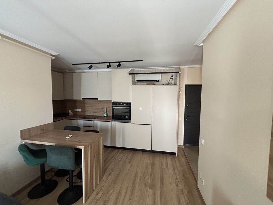 Inchiriez apartement nou