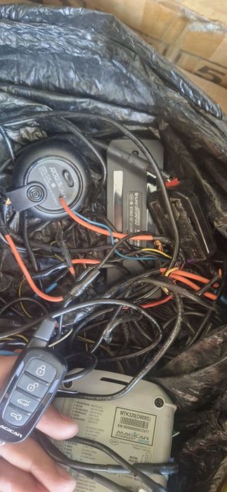 Продам Magicar 909s Dominant оригинал БЕЗ ГЛАВНОГО ПУЛТА.КОТТА ПУЛТИ Й