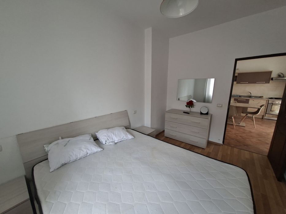 Apartament de închiriat.
