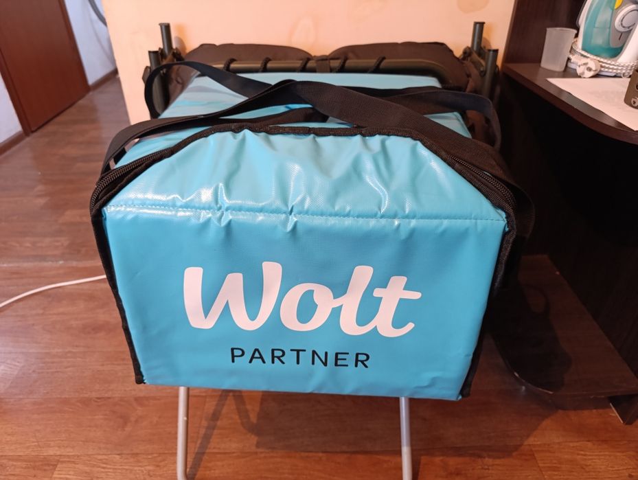 Термосумка WOLT состояние нового