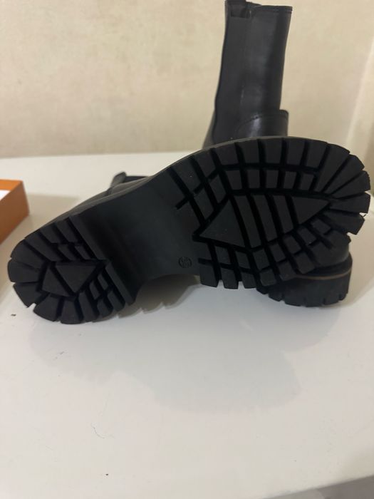 Ботинки зимние кожанные