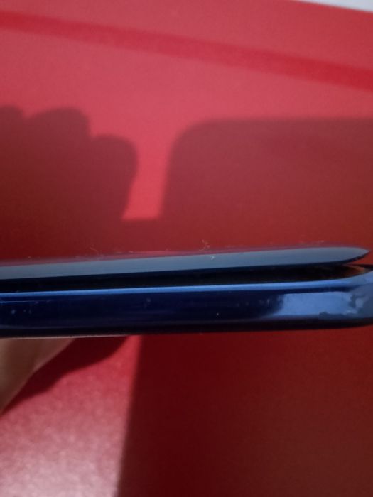 Продаедца отличный телефон