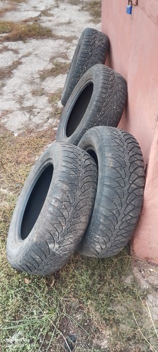 Продам резину зима на 15