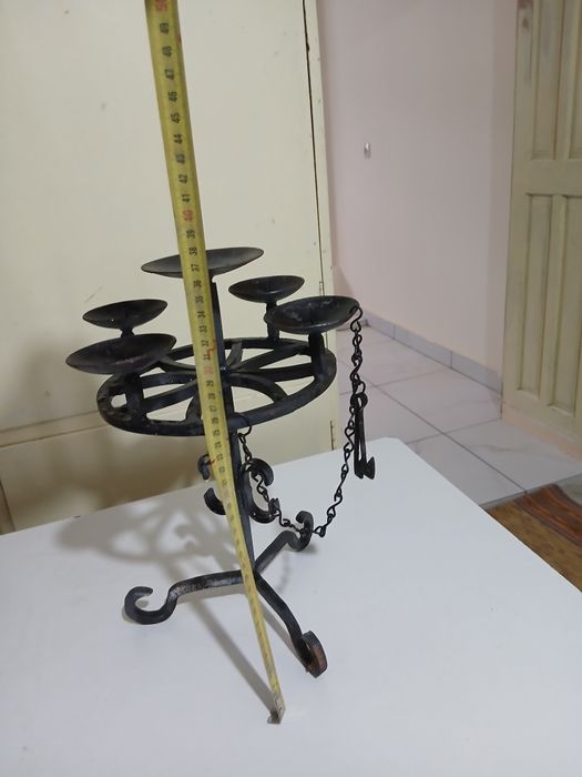 Железен свещник от ковано желязо от 80те години на миналия век.