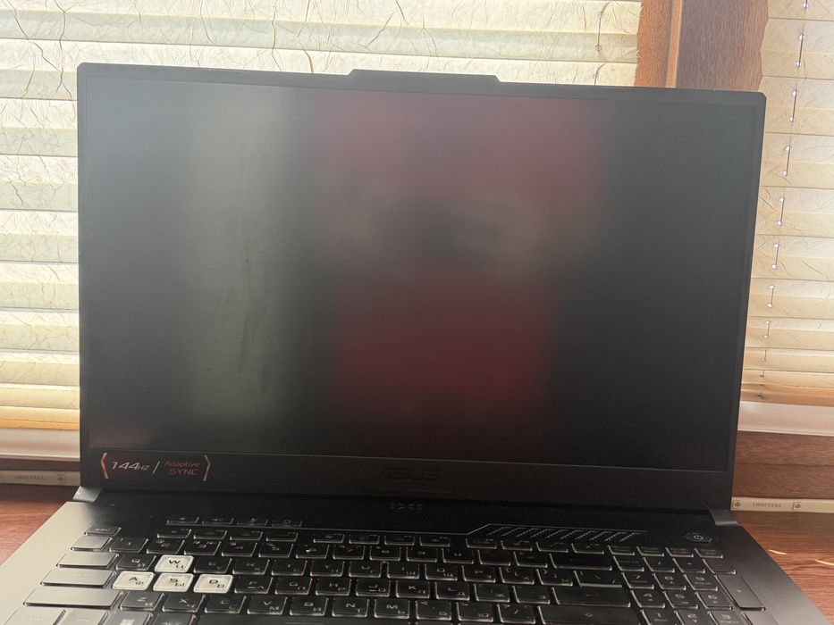 Asus tuf F17 144hz
