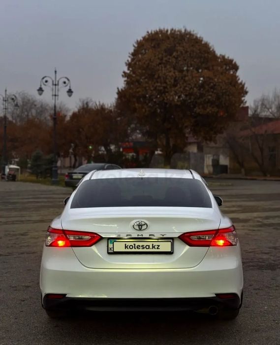 TOYOTA camry V70 LE
