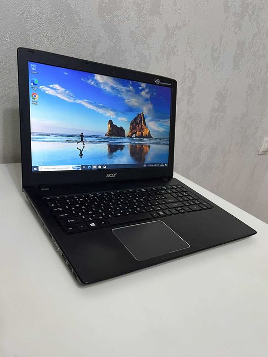 Ноутбук Acer Aspire E5-575G в отличном состоянии, все работает