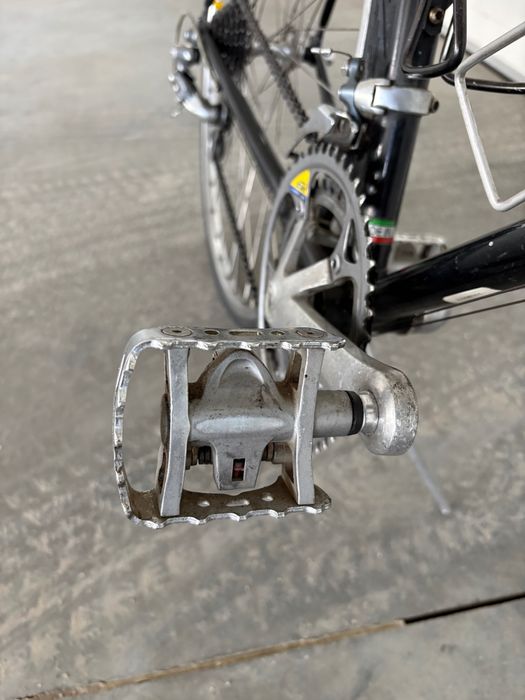 Продавам шосеен велосипед BIANCHI