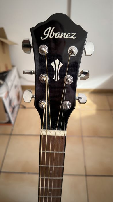 Електро-акустична китара Ibanez - AEG70 в гаранция + Стойка за китара  Ibanez ST201