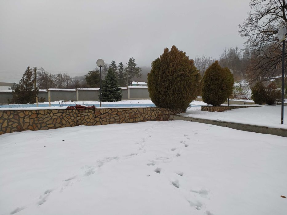 Продава се Къща в с. Мечка, Област Русе - 560 кв.м за 715 €/кв.м - Снимка #9