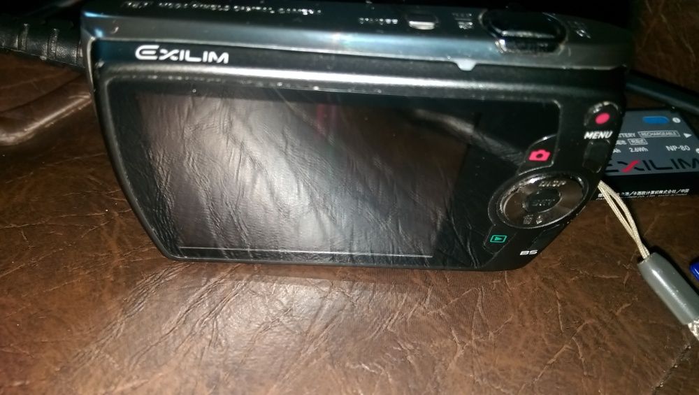 Фотоапарат - Casio EXILIM