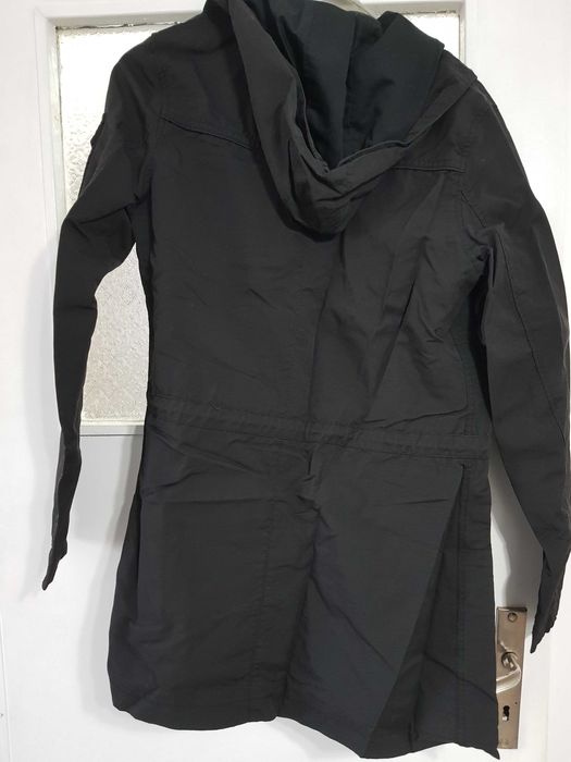 Дамско есенно яке Stradivarius М размер