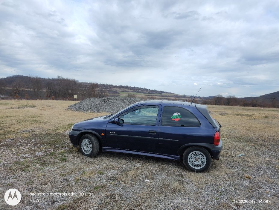 Продавам Opel Corsa 1.0 2000год.
