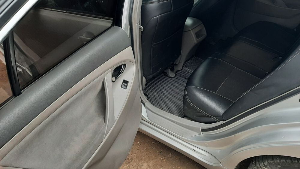 Тойрта Камри 40 сатылады