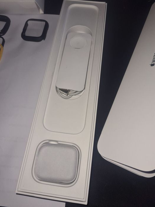 Часовник Apple Watch 6 44mm Gray Aluminum Black