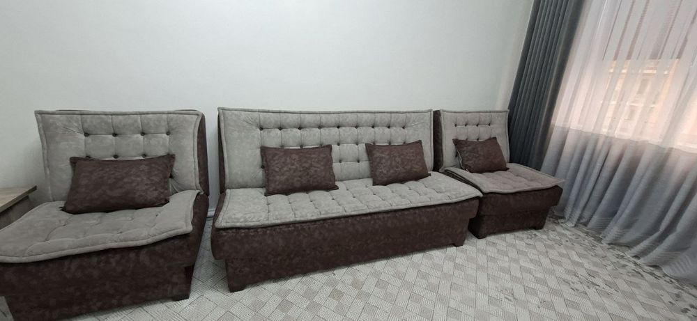 Мягкая мебель. Комплект диван и два кресла.