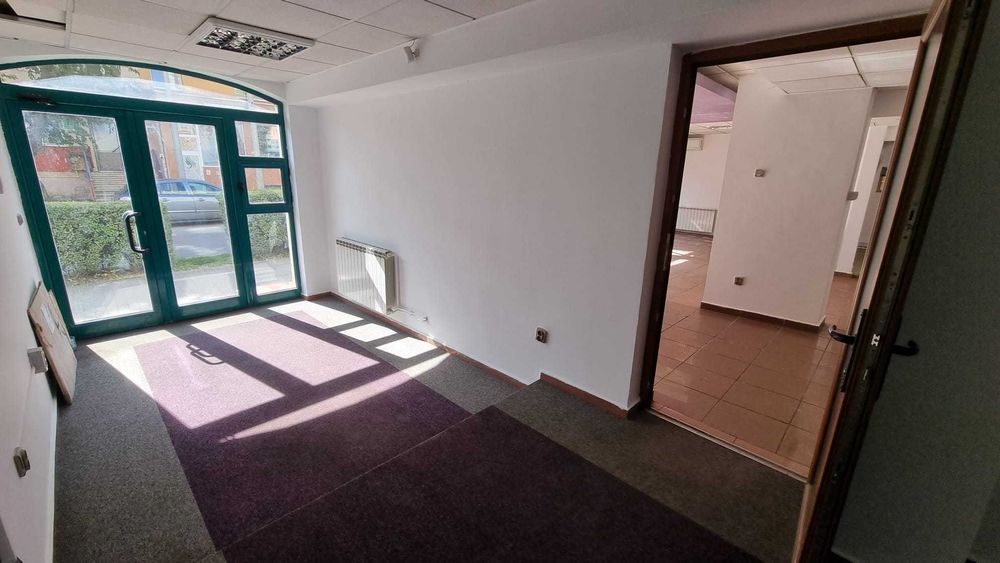 Spațiu comercial de vânzare, str. Vasile Goldiș