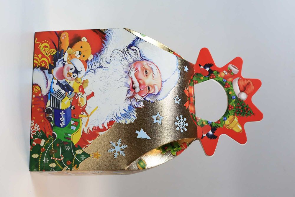 Коробки для новогодних подарков