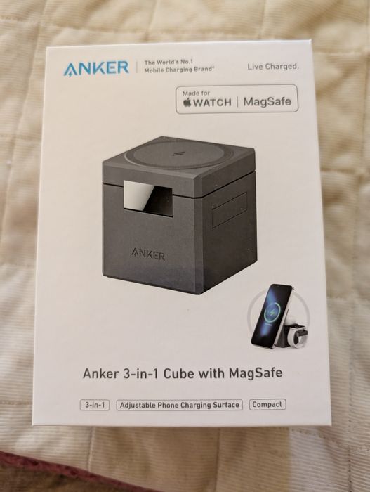 Vând încărcător Anker 3 in 1 Cube Magsafe