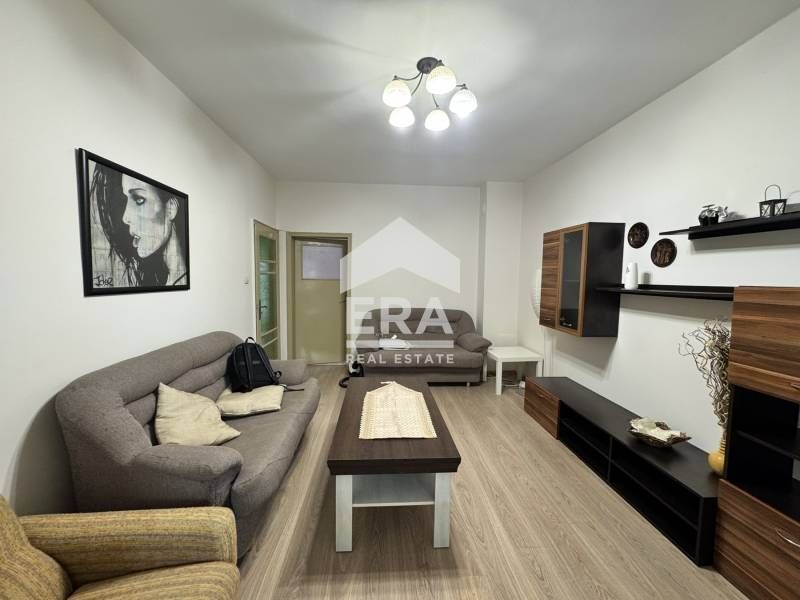 Тристаен  обзаведен апартамент за продажба до стадион „Черно море“, ра