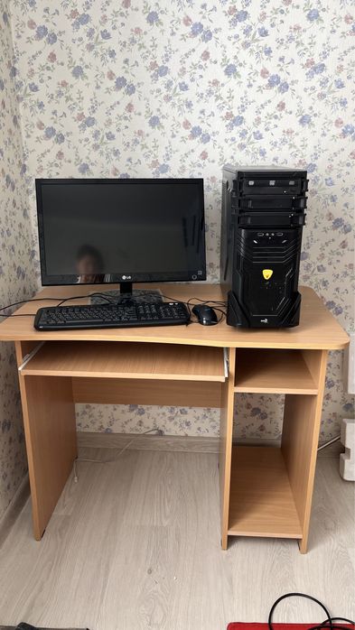 Срочно продам настольный Компьютер LG