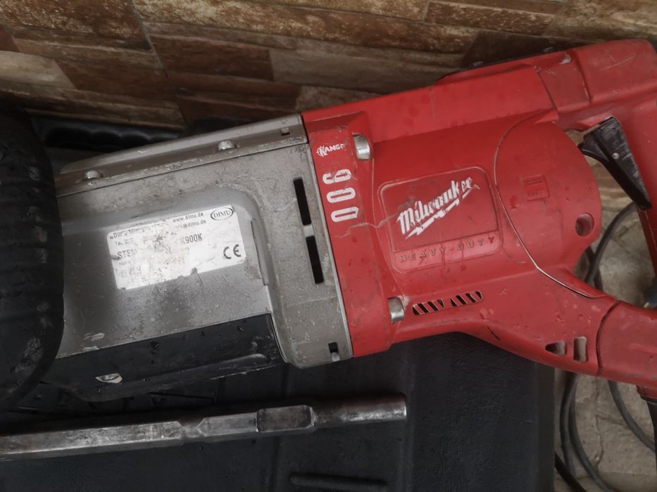 Къртач Milwaukee k900  10kg1600W 20J