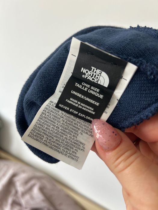 нова шапка The north face