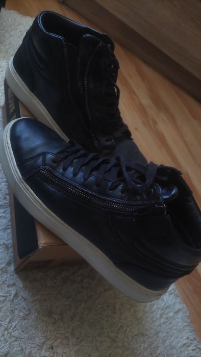 Vând pantofi Calvin Klein