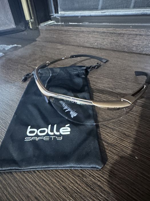 Защитные очки bolle