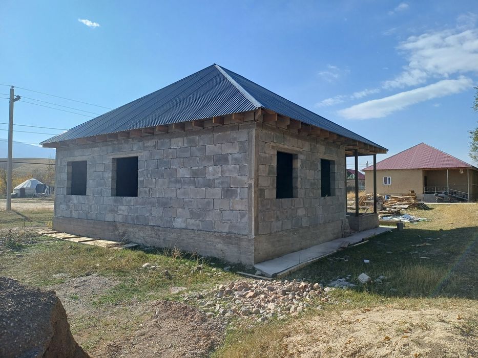 Битпеген Уй сатылады, не достроенный  продам дом