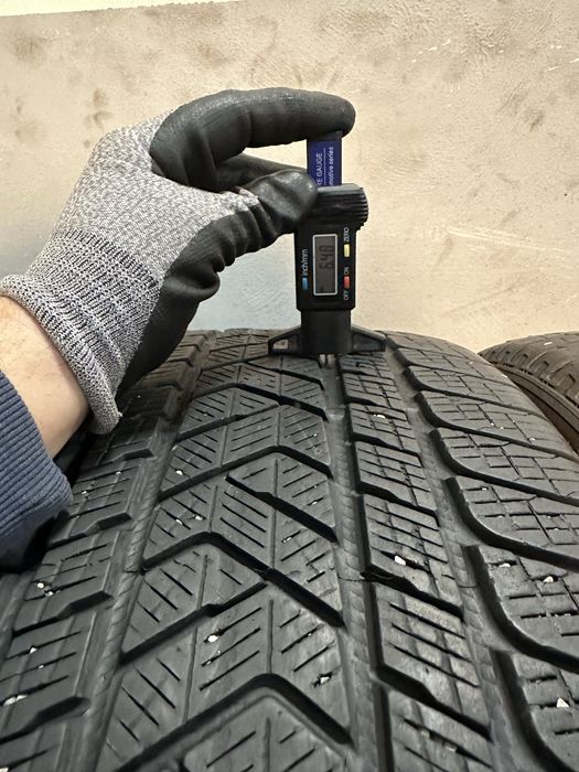 Гуми 285/40/22 PIRELLI Scorpion Winter