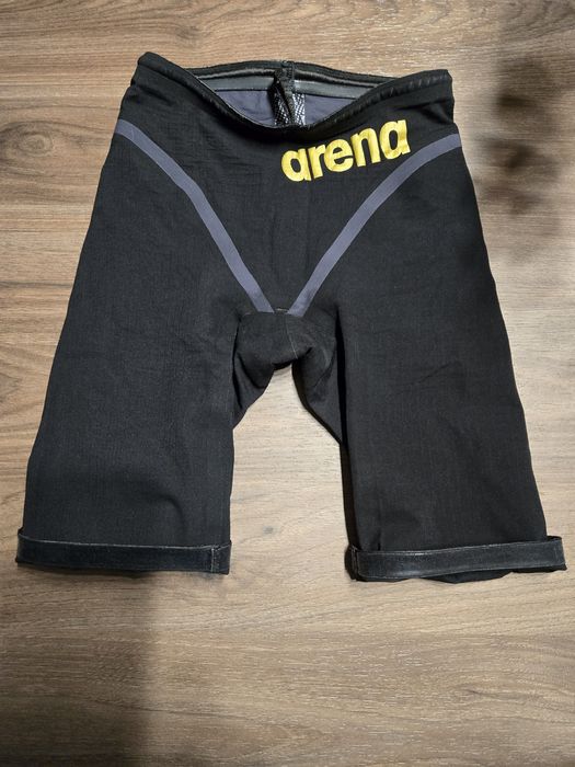 Бански Arena Powerskin Carbon