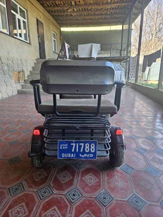 Трицикл электроскутер