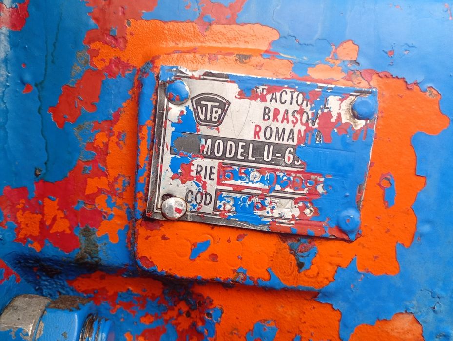 Vând tractor u650 cabina trapez preț 16.500