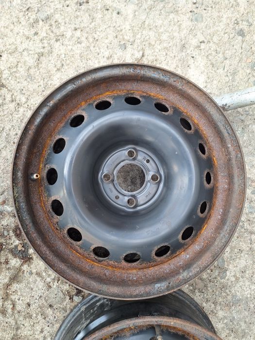 Рено, Дачия-16цола-4/100-имат датчици за налягане