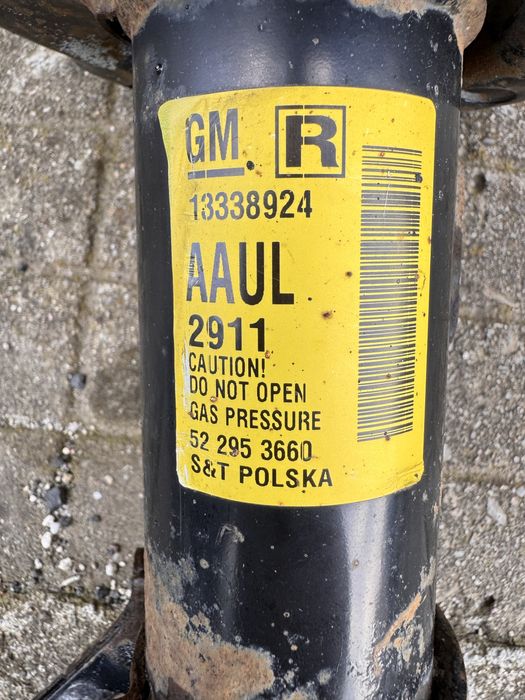 Оригинален десен амортисьор за Opel Zafira C