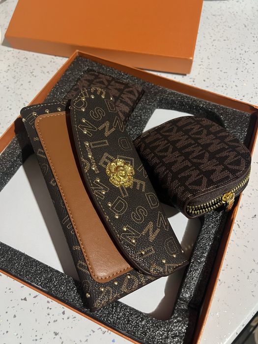 Эко кожа портмоне  ( доставка по Алатаускому району бесплатно ).